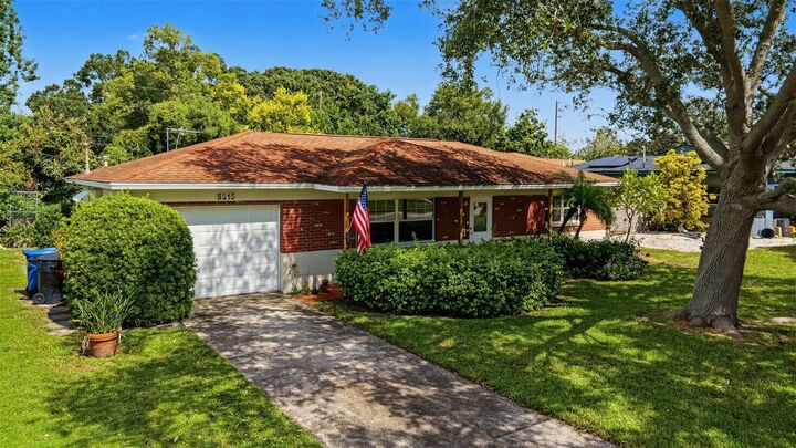 Property Photo:  5215 26th Avenue N  FL 33710 