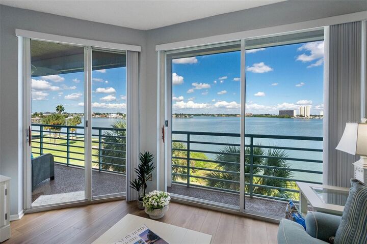 Property Photo: 8021 Sailboat Key Boulevard S 304 FL 33707