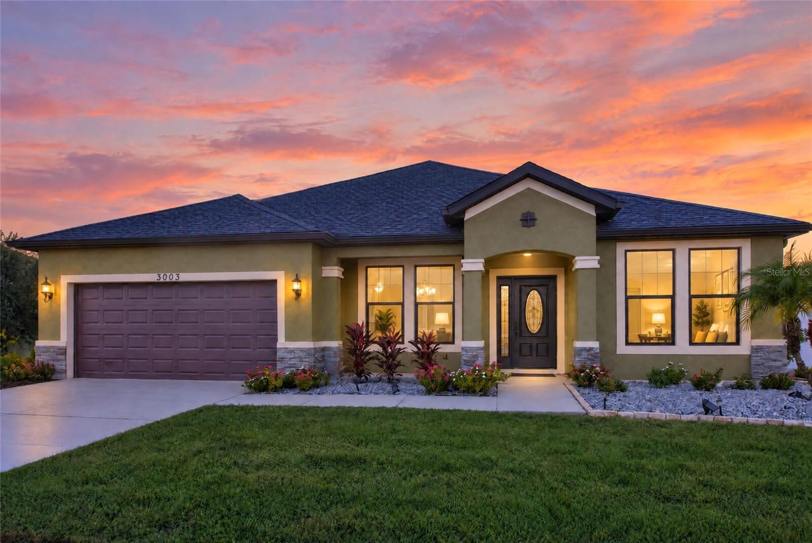 Property Photo: 3003 Via Milano Street FL 33566