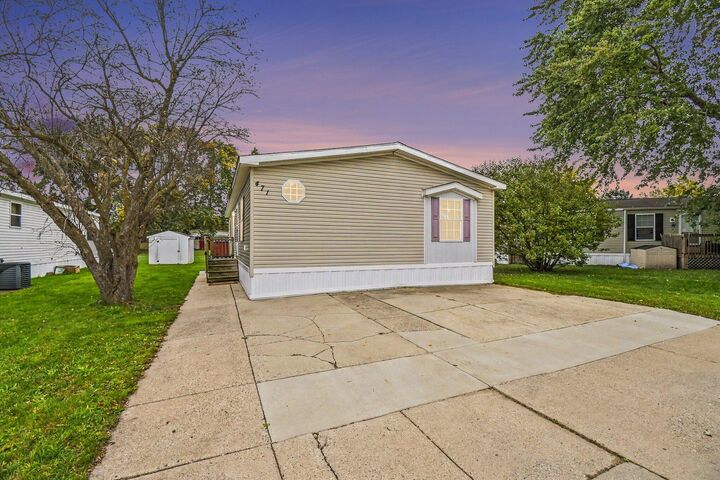 Property Photo: 471 N Kippen Drive SE MI 49548