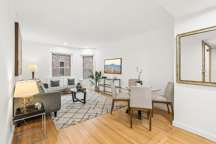 Property Photo:  136 Clyde Avenue 2S  IL 60202 