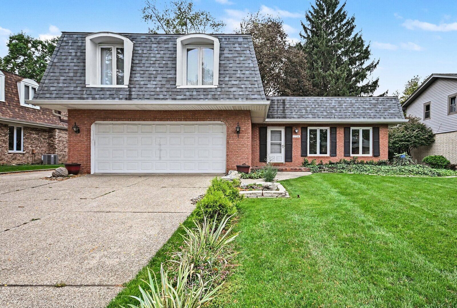 Property Photo:  12516 S Nashville Avenue  IL 60463 