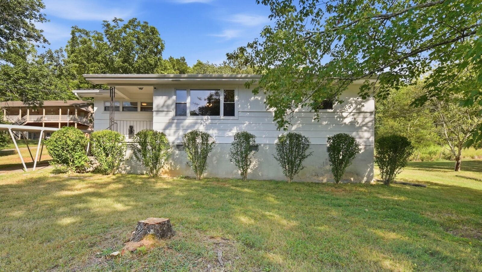 Property Photo: 1216 Browns Ferry Road TN 37419