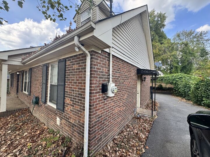 Property Photo:  718 Dutchmans Ct  TN 37076 