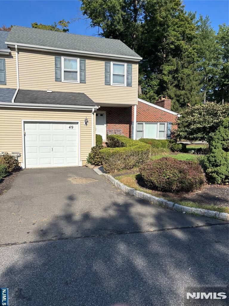 Property Photo:  49 Princeton Place  NJ 07470 
