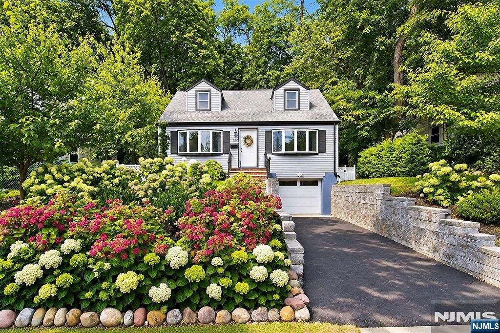 Property Photo:  686 Broad Street  NJ 07003 