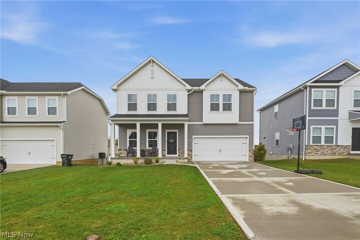 Property Photo: 3017 McIntosh Drive NE OH 44641