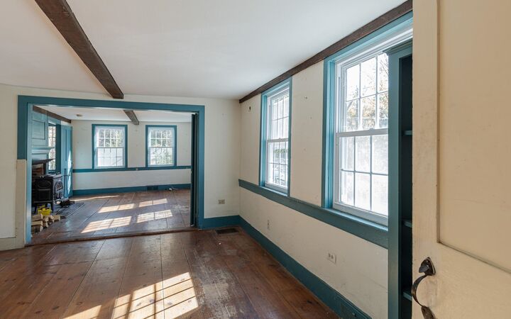 Property Photo:  156 Clinton Road  NH 03440 
