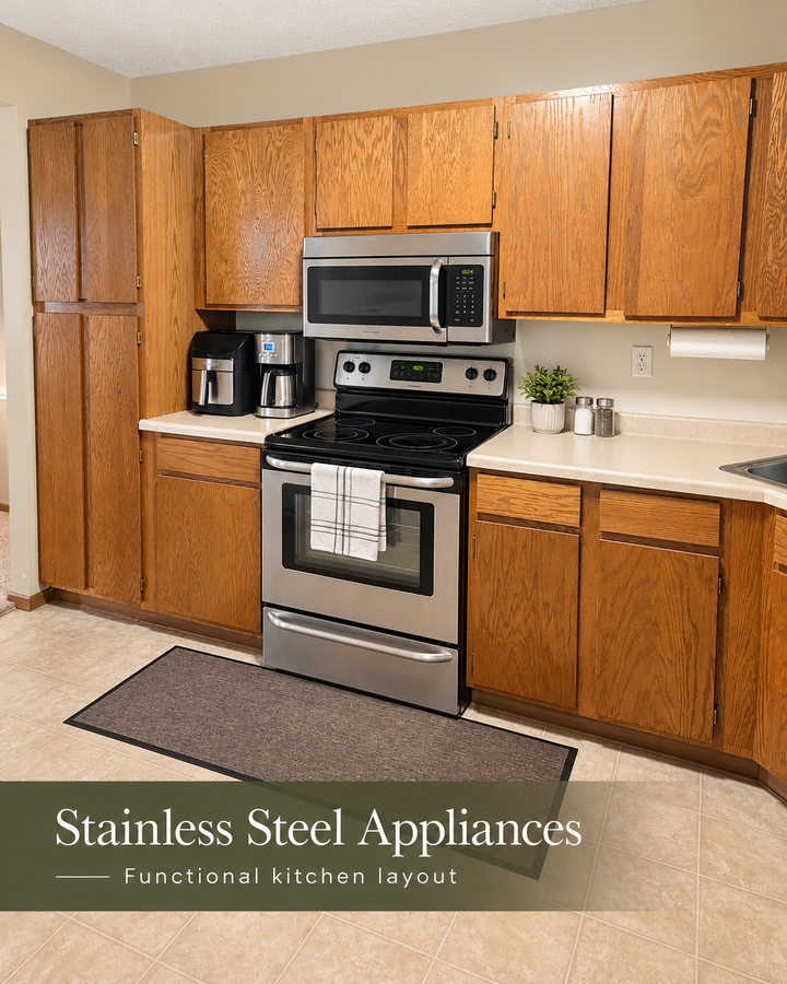 Property Photo:  498 Etna Street 102  MN 55106 