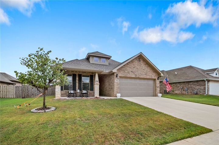 Property Photo: 2406 Armstrong Lane AR 72751