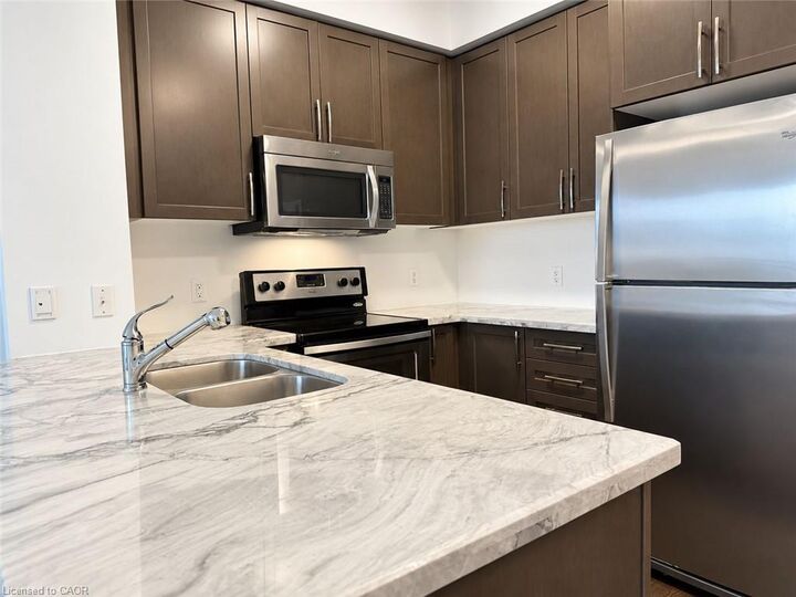 Property Photo:  144 Park Street 1303  ON N2L 0B6 