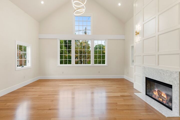 Property Photo:  2 Pleasant St 2  MA 02421 