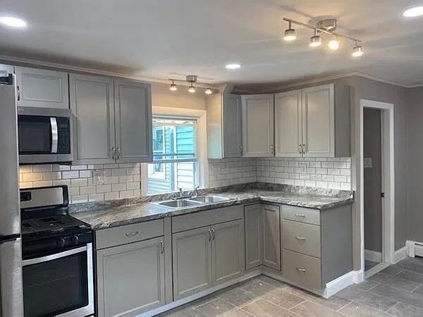 Property Photo:  9 Clinton St 2  MA 02150 