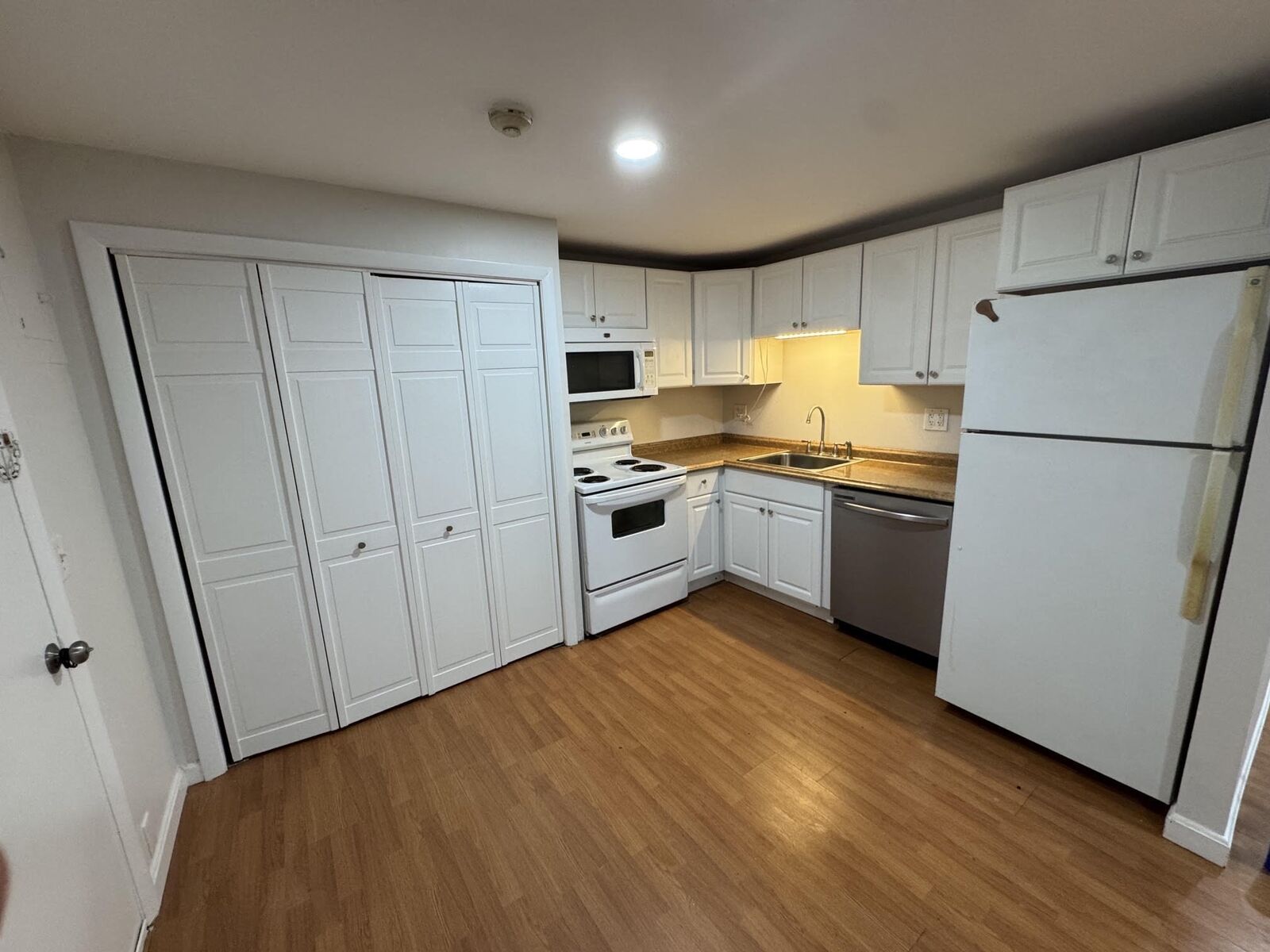 Property Photo:  19 Maple St 16  MA 01913 