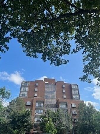 Property Photo:  1265 Beacon Street 603  MA 02446 