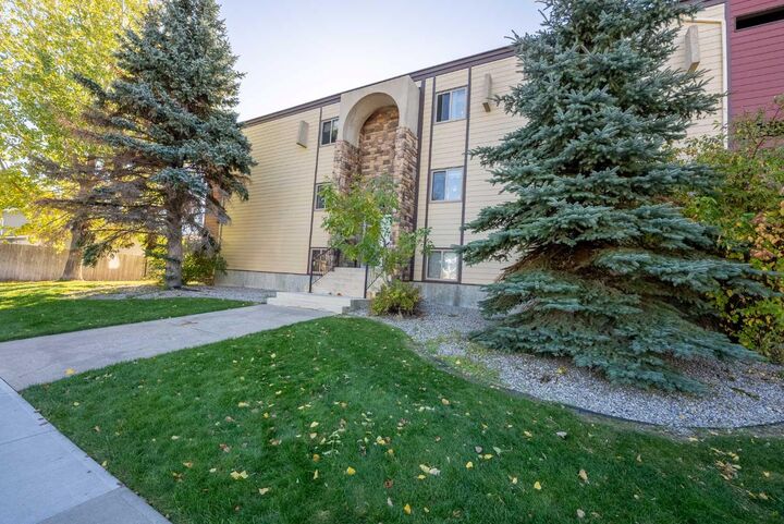 Property Photo:  3440 23 Avenue S 18  AB T1K 4K4 