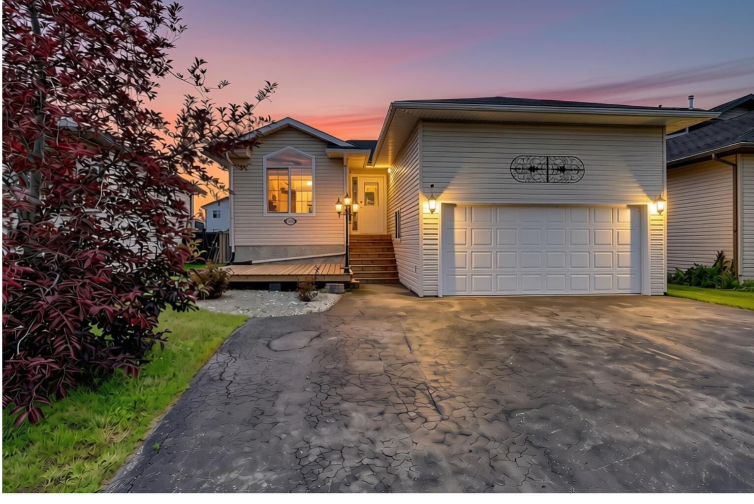 Property Photo:  10244 97 Street  AB T0H 3C0 