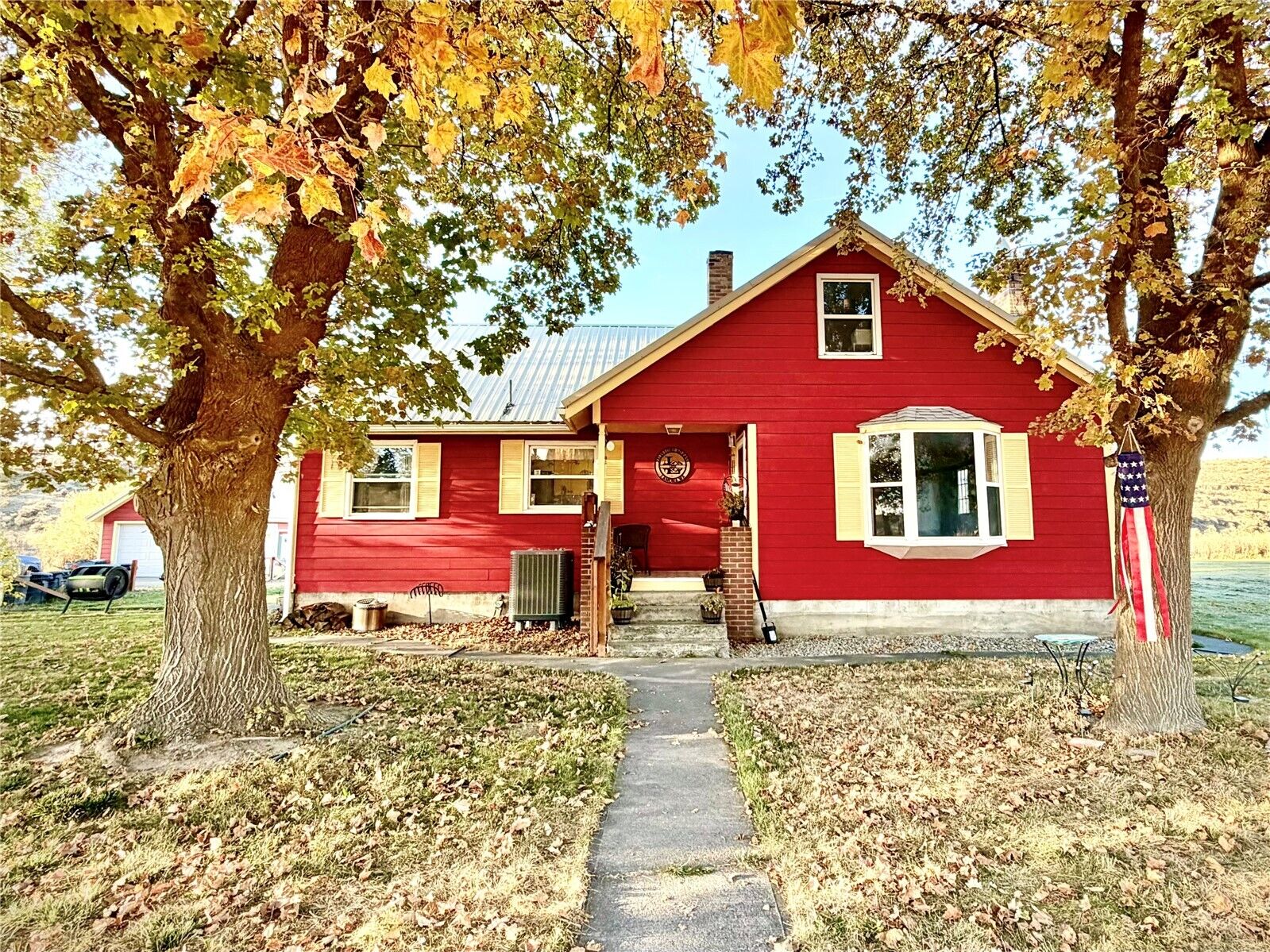 3 bed Lamona home for sale: 23139 Lowe Road E, Lamona, WA 99144