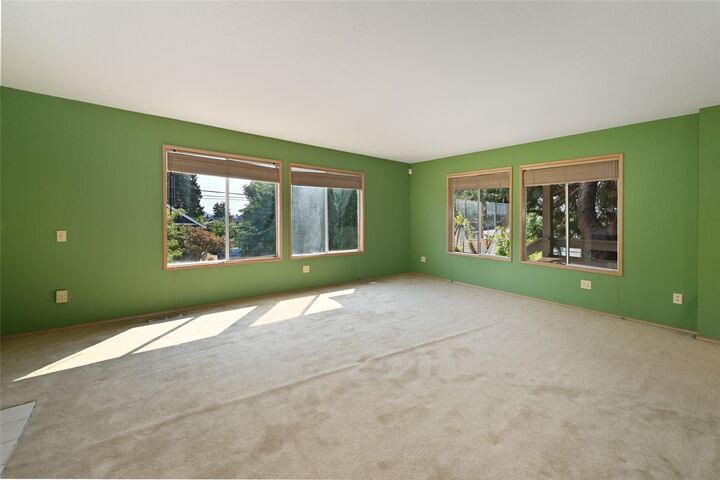 Property Photo: 4407 30th Avenue W WA 98199