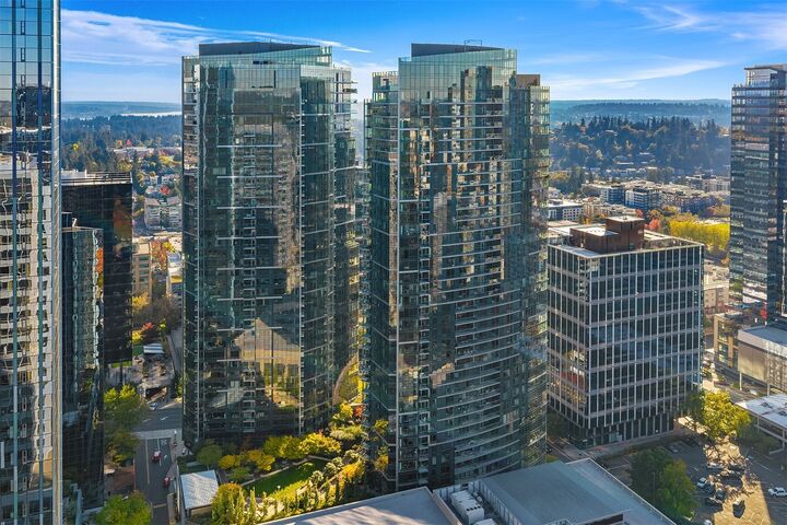 Property Photo:  10700 NE 4th Street 2412  WA 98004 