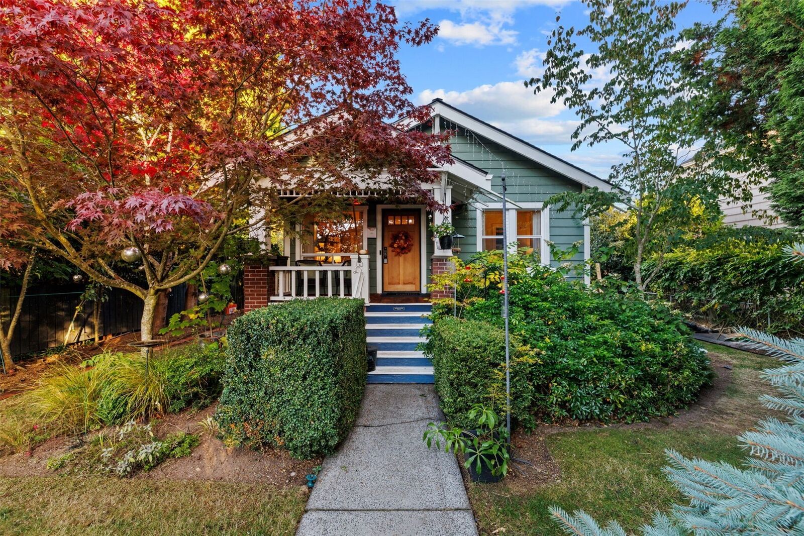 Property Photo: 3820 44th Avenue SW WA 98116