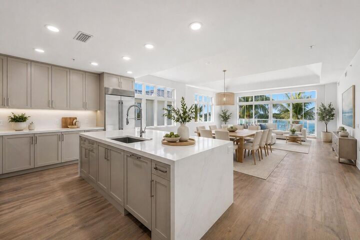 Property Photo:  180 Lake Drive 2104  FL 33404 
