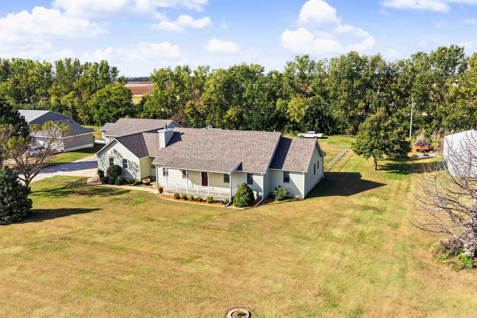 Property Photo:  4395 N Sandy Ave  KS 67401 