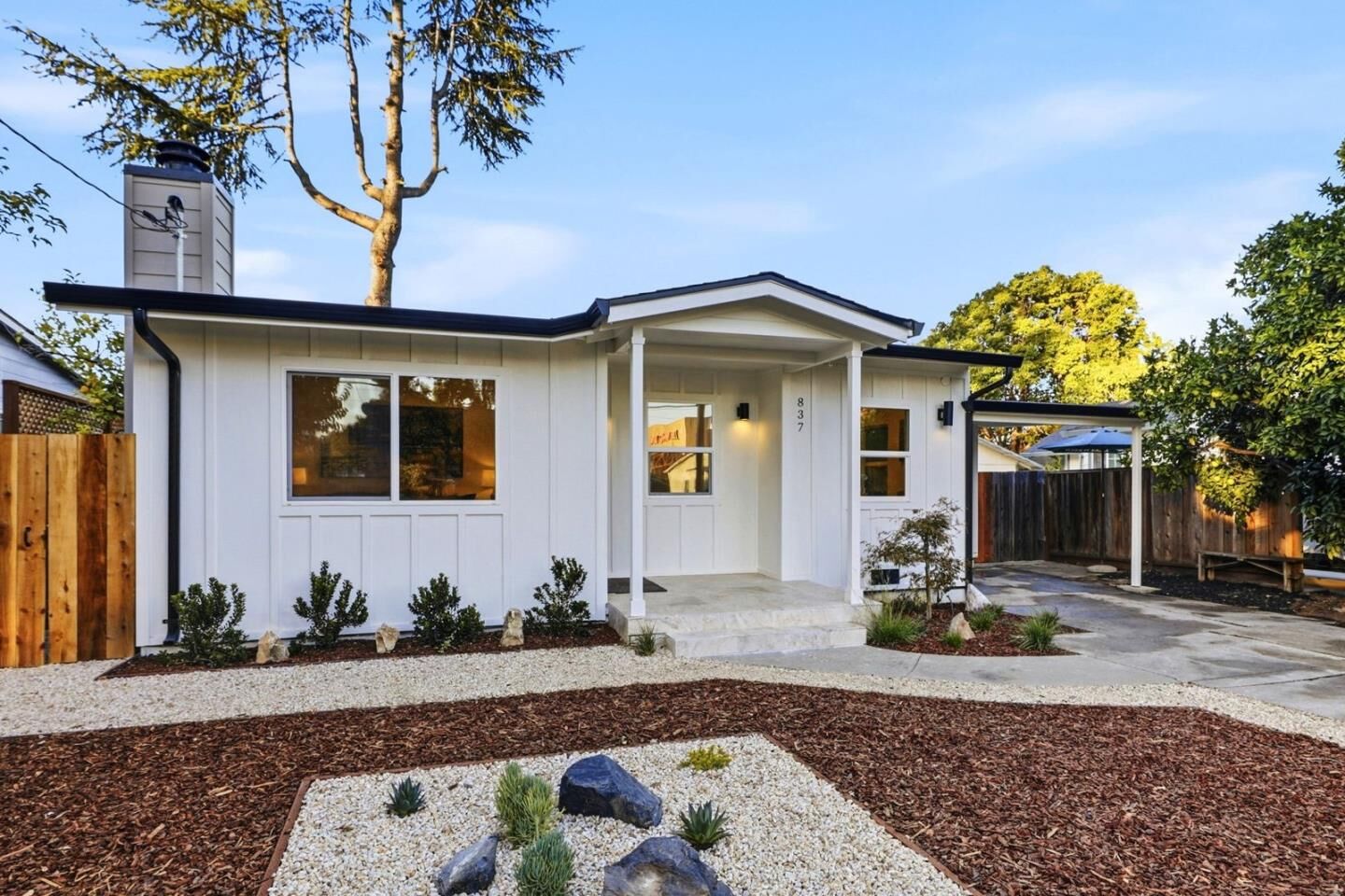Property Photo:  837 Dwight Avenue  CA 94086 