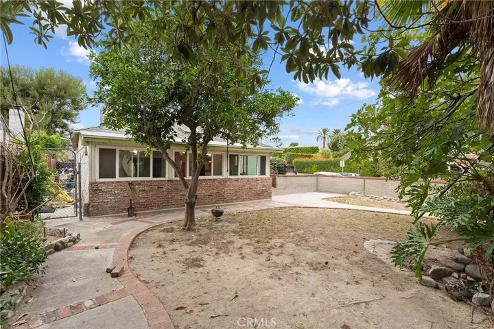 Property Photo:  5058 Cartwright  CA 91601 