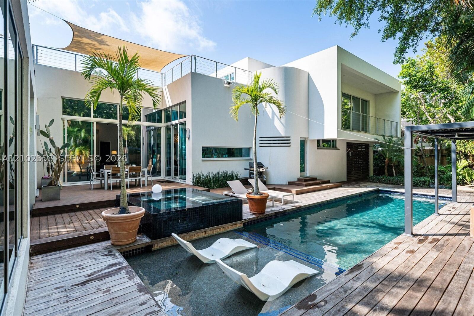 Property Photo:  3855 Poinciana Ave  FL 33133 