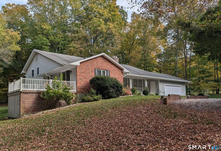 Property Photo:  22 Maple Vale Drive  CT 06525 