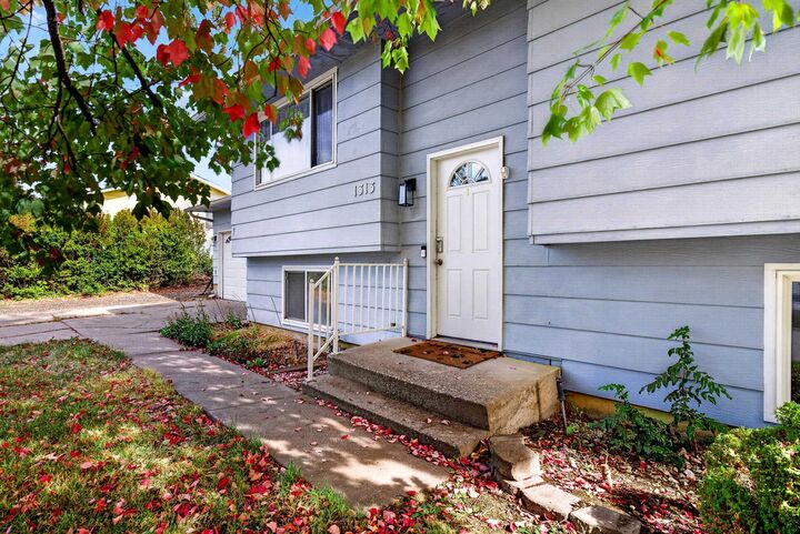 Property Photo: 1313 Gary St WA 99004