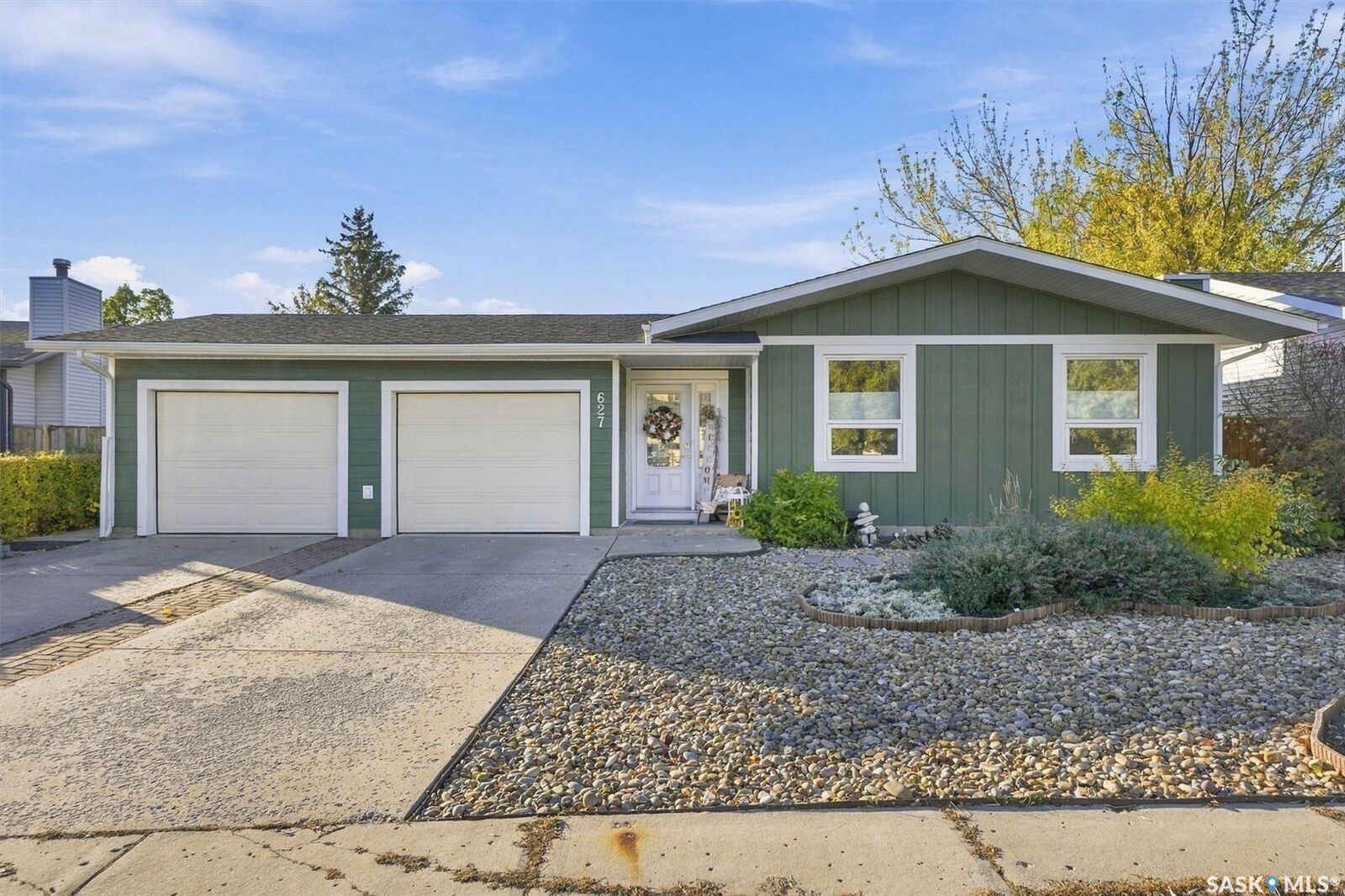 Property Photo:  627 Spencer Way  SK S7K 7S9 