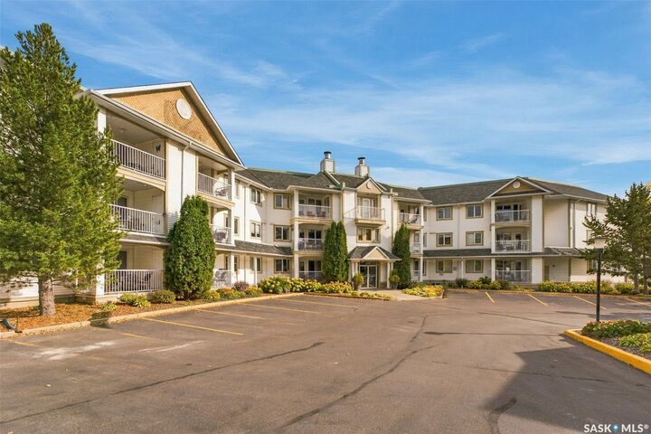 Property Photo:  305 Pinehouse Drive 324  SK S7K 7Z4 