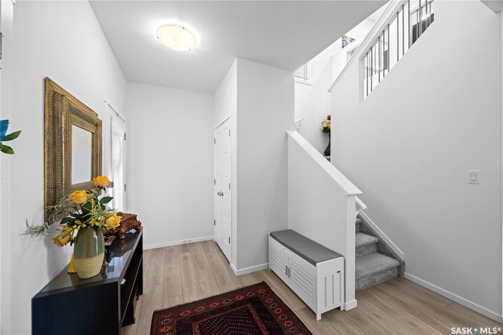 Property Photo:  814 Labine Crescent  SK S7L 6N2 
