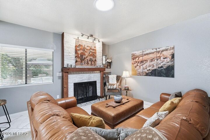 Property Photo: 651 W Kidd Place AZ 85737
