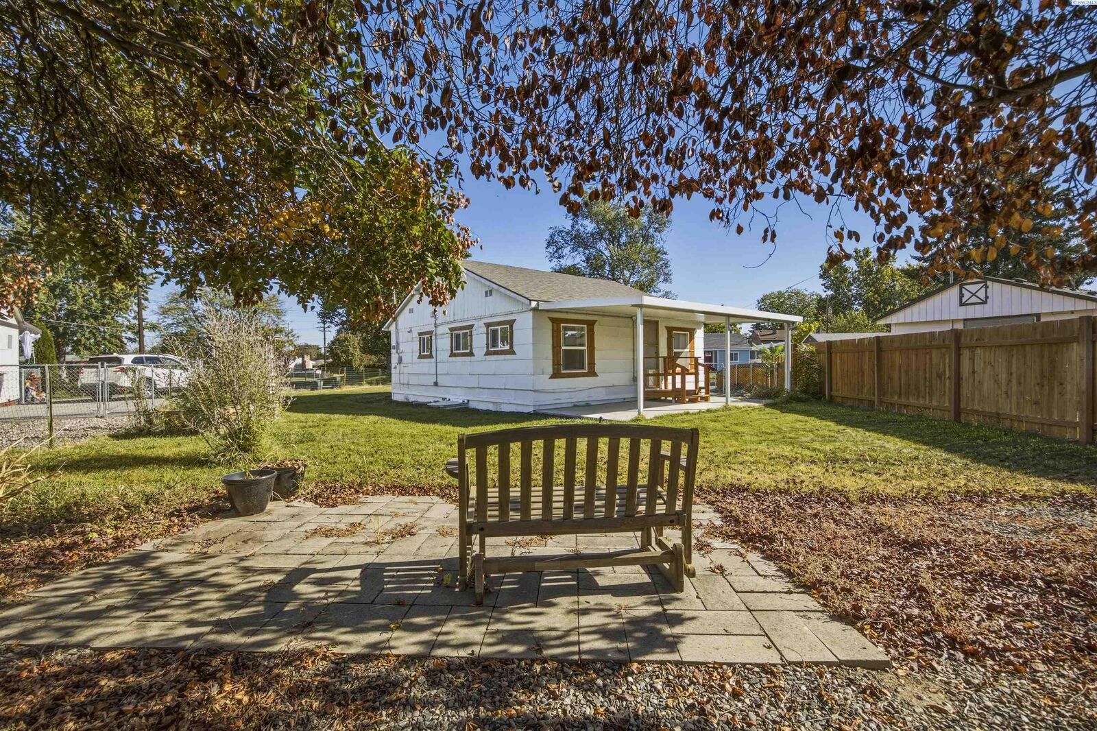 Property Photo: 1327 Potter Ave WA 99354