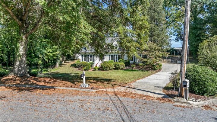 Property Photo:  802 Kingston Drive  NC 27262 