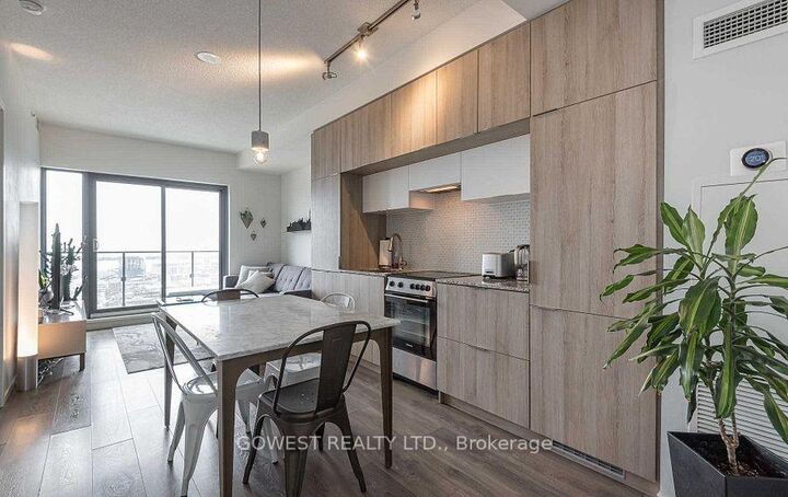 Property Photo:  159 Dundas Street E 3603  ON M5B 1E4 
