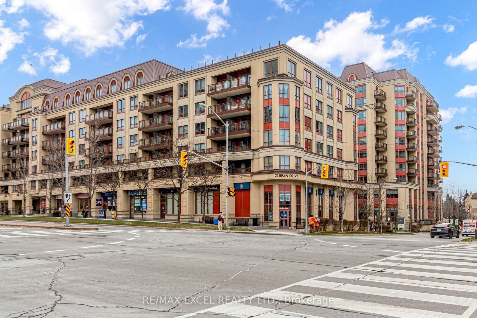 Property Photo:  27 Rean Drive 526  ON M2K 0A6 