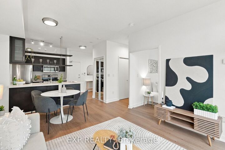 Property Photo:  9 Spadina Avenue 301  ON M5V 3V5 
