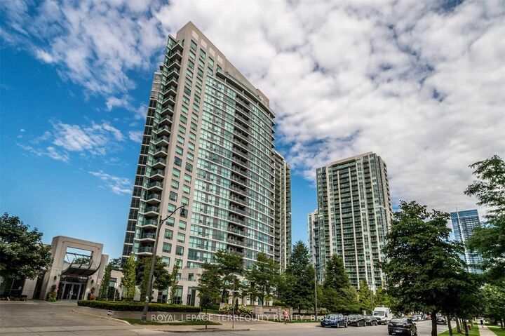 Property Photo:  28 Harrison Garden Boulevard 1911  ON M2N 7B5 
