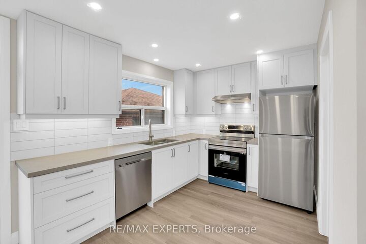 Property Photo: 438 Glen Park Avenue ON M6B 2E7