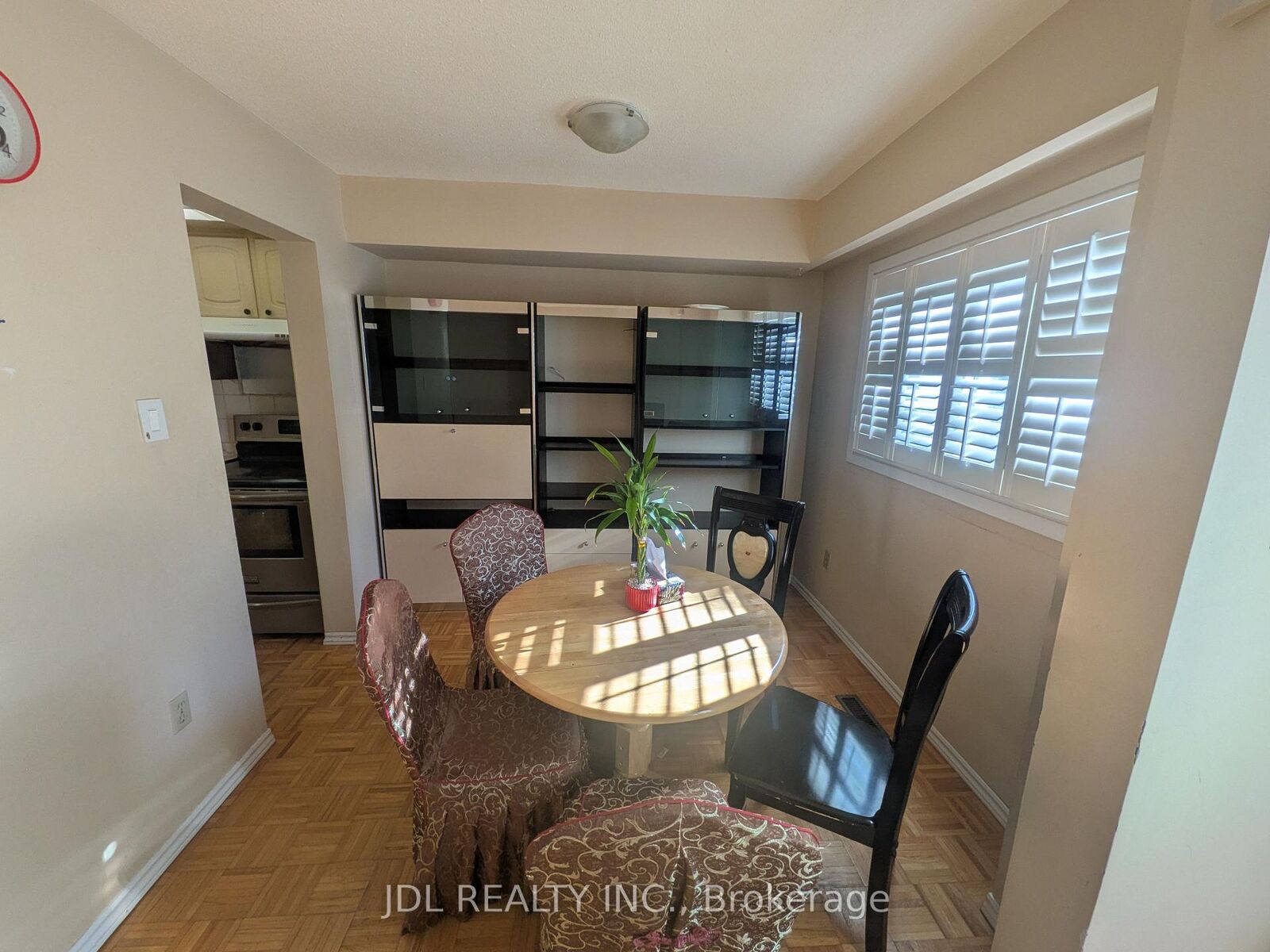 Property Photo:  110 Bellefontaine Street  ON M1S 4E6 
