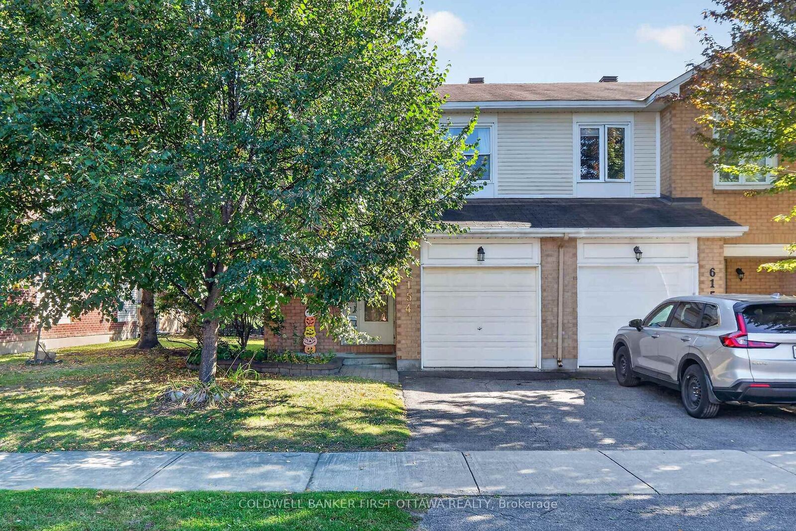 Property Photo:  6154 Oak Meadows Drive 17  ON K1C 7G7 