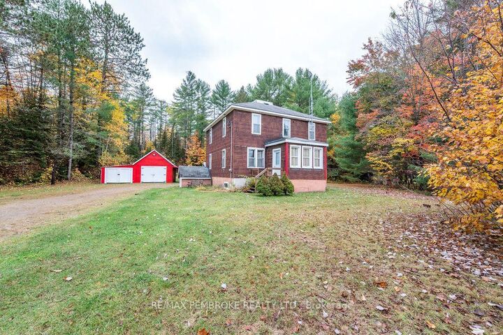 Property Photo:  40513 17 Highway  ON K0J 2K0 