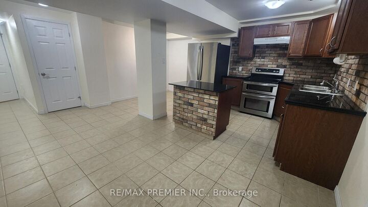 Property Photo:  14A Oxbow Court Basement  ON L4H 2V4 