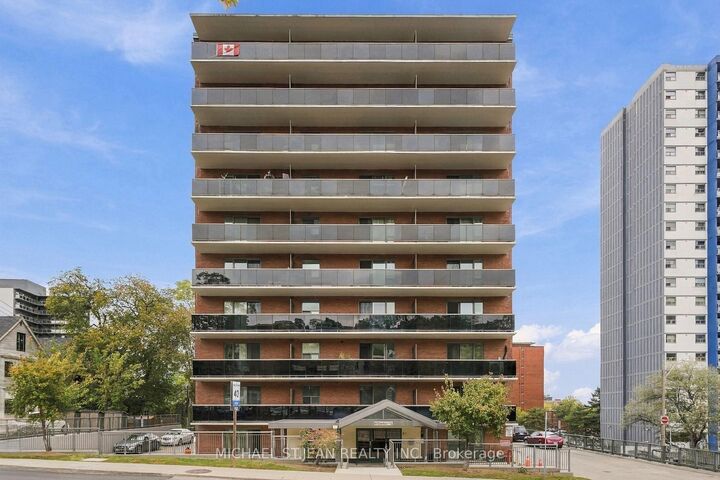 Property Photo:  81 Charlton Avenue E 904  ON L8N 1Y7 