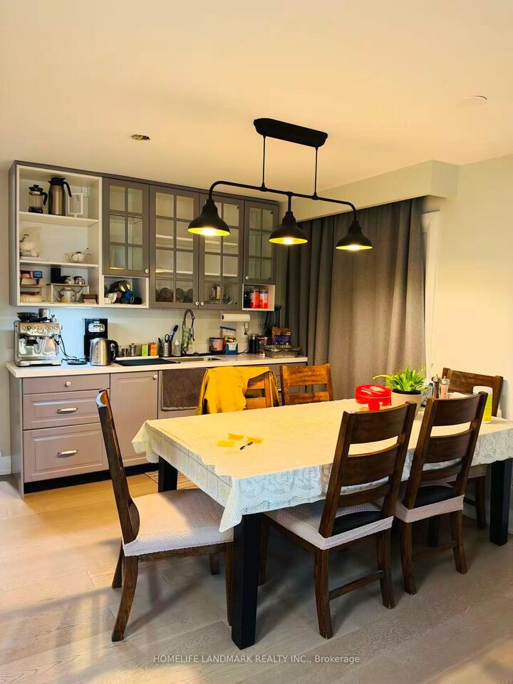 Property Photo:  170 Kirk Drive Upper  ON L3T 3L4 