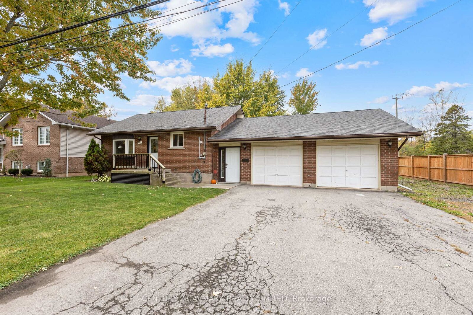 Property Photo:  451 Argyle Road  ON L2A 4K9 